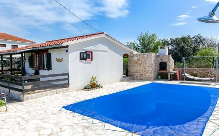 House Ara Grohote