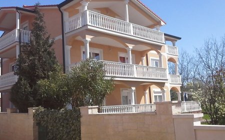Apartmanok Parkolóhellyel Novigrad - 15227