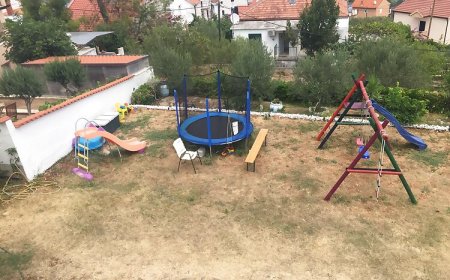 Családi Apartmanok A Tenger Mellett Slatine, Ciovo - 7584 Slatine