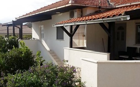 Apartmanok Parkolóhellyel Seget Vranjica, Trogir - 16661 Seget Vranjica