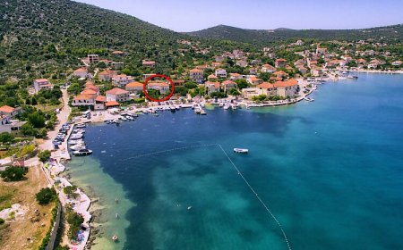 Apartmanok A Tenger Mellett Vinisce, Trogir - 17590 Vinišće