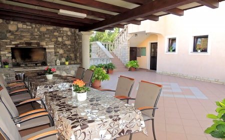 Apartmanok Parkolóhellyel Malinska, Krk - 20365 Malinska