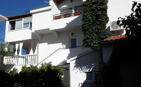 Apartmanok A Tenger Mellett Primosten - 19232 Primošten