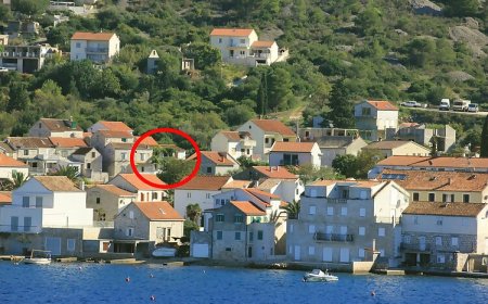 Apartmanok Parkolóhellyel Vis - 2476