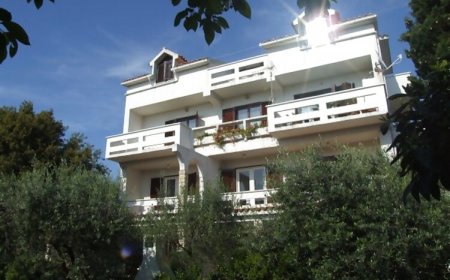 Apartmanok Parkolóhellyel Novalja, Pag - 13006 Novalja