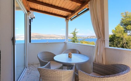 Apartmanok A Tenger Mellett Okrug Donji, Ciovo - 12502 Okrug Donji