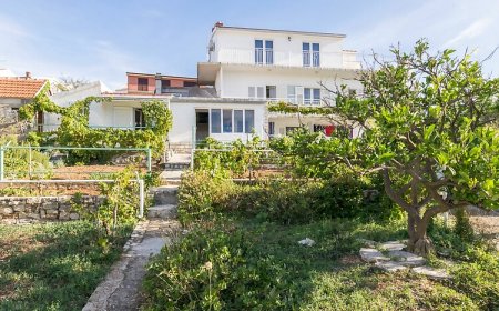 Apartments and Room Milka-Jere Primosten