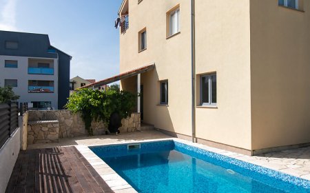 Apartment Dora family only Vodice