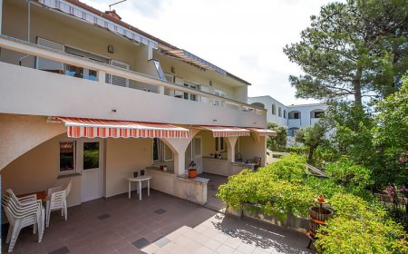 Apartmani Neve Mandre