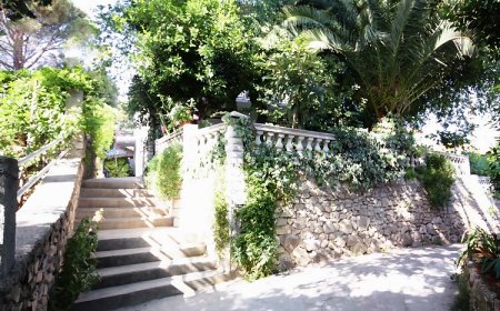 Apartmanok és Szobák A Tenger Mellett Banjol, Rab - 5077 Banjol