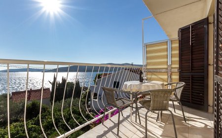 Apartmanok A Tenger Mellett Seget Vranjica, Trogir - 5964 Seget Vranjica