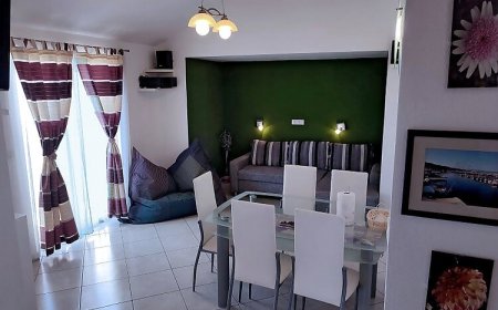 Apartmanok és Szobák A Tenger Mellett Tucepi, Makarska - 6058 Tučepi