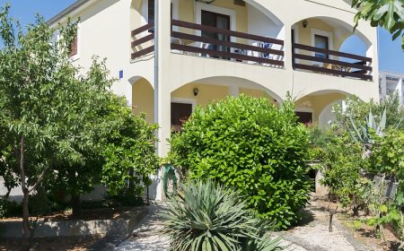 Apartments Grozdana Primosten