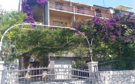 Apartmani Bor Makarska