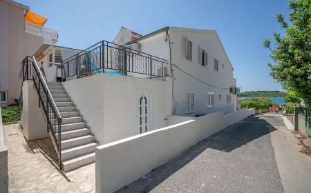 Apartment Marea Srima