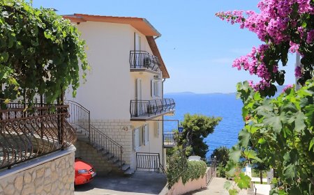 Apartmanok A Tenger Mellett Okrug Donji, Ciovo - 16657 Okrug Donji