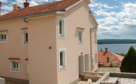 Apartments Sylvia Dramalj