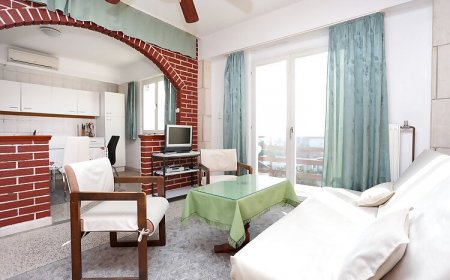 Apartmanok Parkolóhellyel Kastel Stari, Kastela - 16344 Kaštel Stari