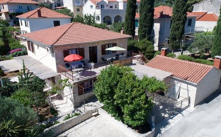 Apartment Smilja Supetar