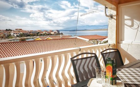 Apartmanok A Tenger Mellett Vir - 13104