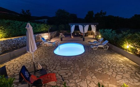 Apartmanok Családok Részére Medencével Krasica, Rijeka - 18059 Krasica