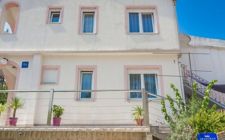 Apartmani Roza Rogoznica