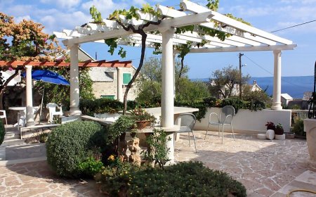 Apartmanok Parkolóhellyel Bol, Brac - 5642 Bol