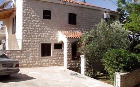 Apartmani DeMar Splitska