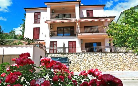 Apartmanok Parkolóhellyel Rabac, Labin - 7429 Rabac