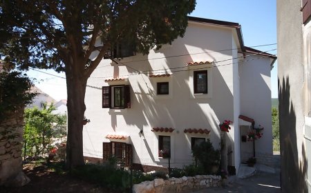 Apartmanok és Szobák Parkolóhellyel Cunski, Losinj - 2498 Ćunski