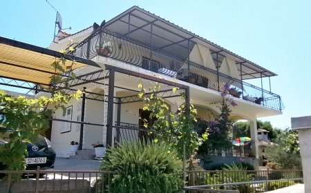 Apartmanok Parkolóhellyel Kanica, Rogoznica - 11818 Kanica