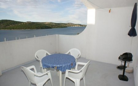 Apartmanok A Tenger Mellett Tisno, Murter - 814 Tisno