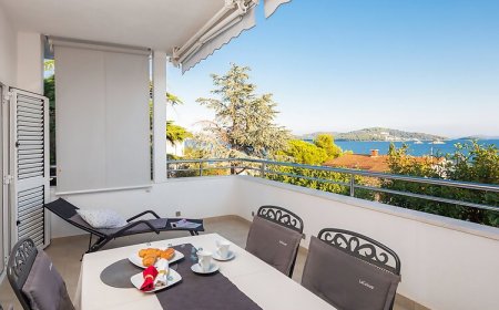 Apartmanok A Tenger Mellett Seget Vranjica, Trogir - 978 Seget Vranjica