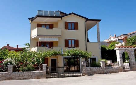 Apartmanok Parkolóhellyel Novigrad - 7108