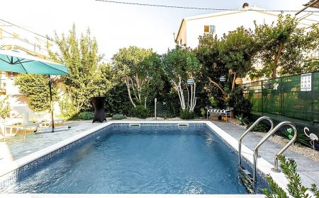 Apartmanok Családok Részére Medencével Split - 14401