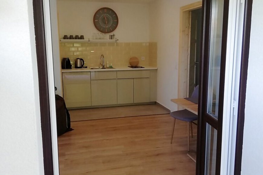 ZeZoArt Apartman Alsóörs