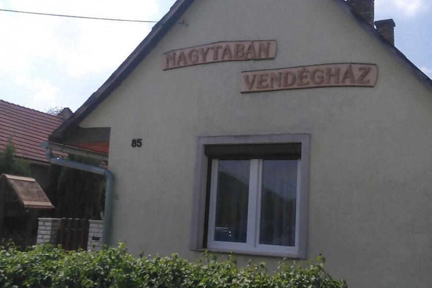 Nagytabán Vendégház Bajna