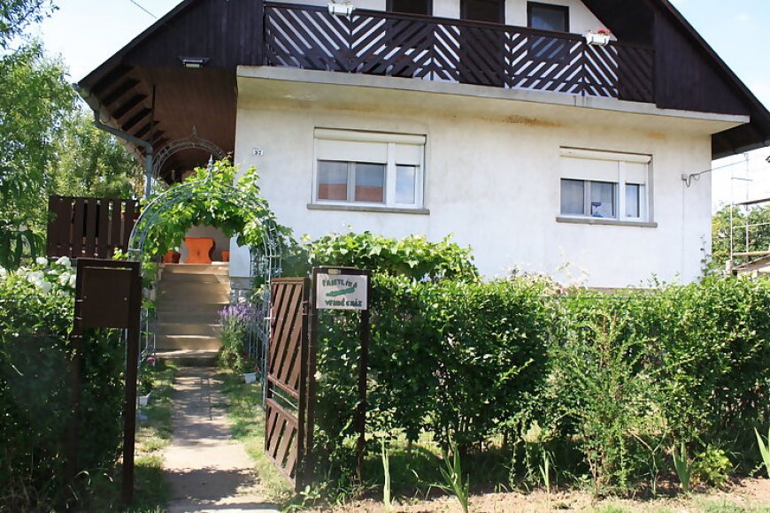 Pántlika Apartman Balatonakali