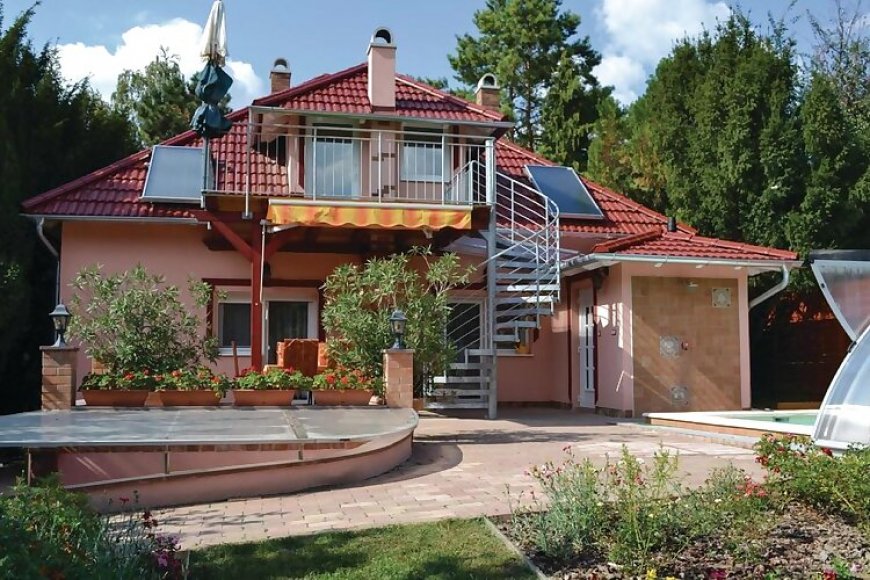 Bella Pool House Balatonakarattya