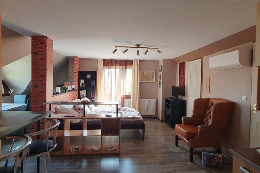 Baker Street Apartman Balatonalmádi