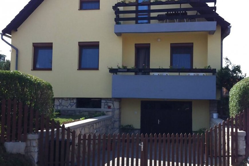 Lívia Apartman Balatonalmádi