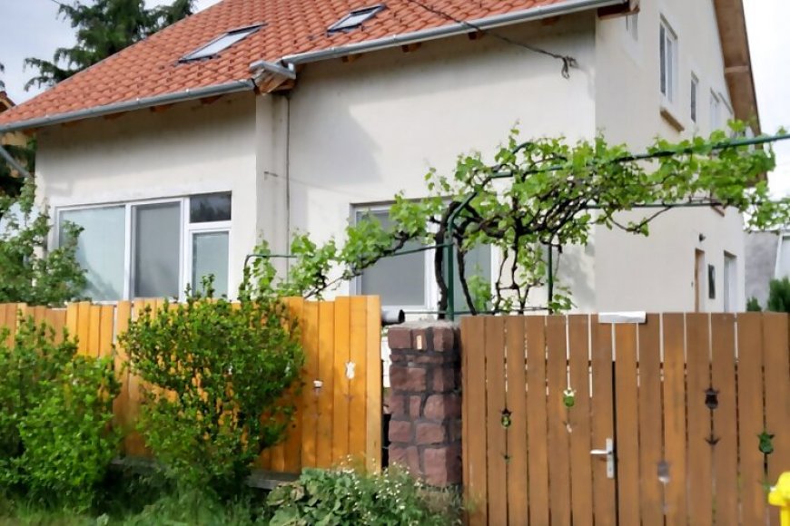 Helka Apartmanház Balatonalmádi