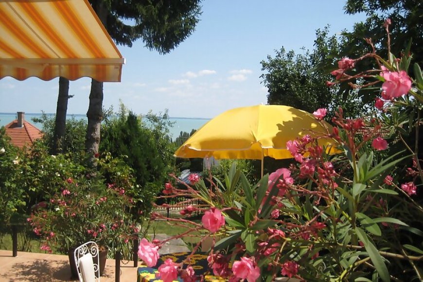 Nosztalgia Apartman Balatonalmádi