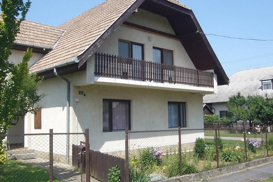 Lóci Apartman Balatonboglár