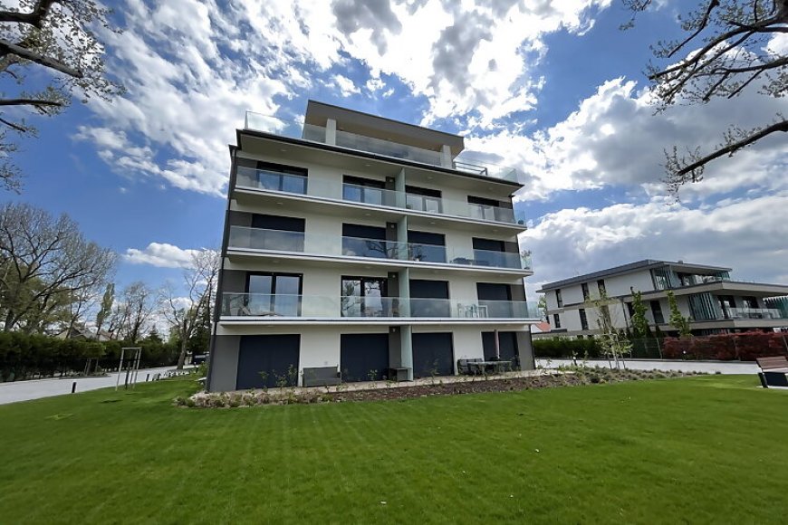 Platán-Zemkov Apartman Balatonboglár