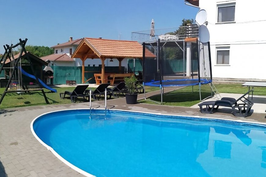 Beáta Apartman Balatonboglár