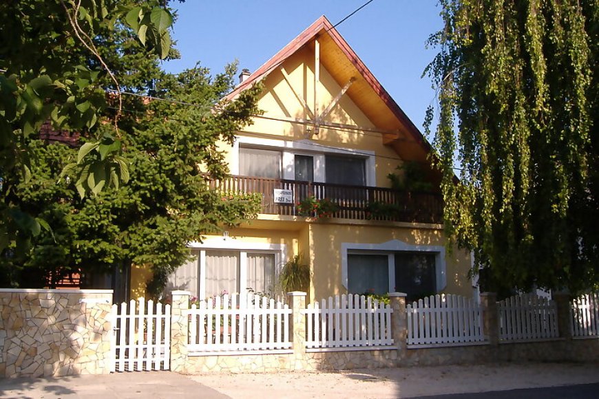 Muszti Apartman Balatonboglár