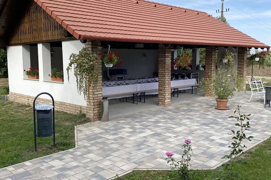 Turul Apartmanok Enying- Balatonbozsok