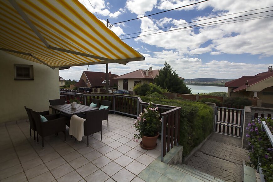 Szépkilátás Apartmanház Balatonfűzfő