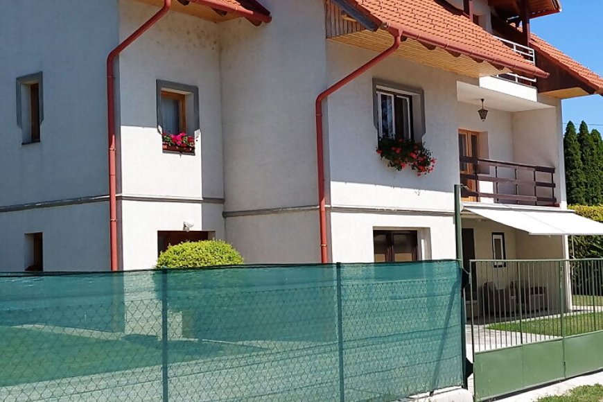 Szikszai Apartman Balatonfűzfő